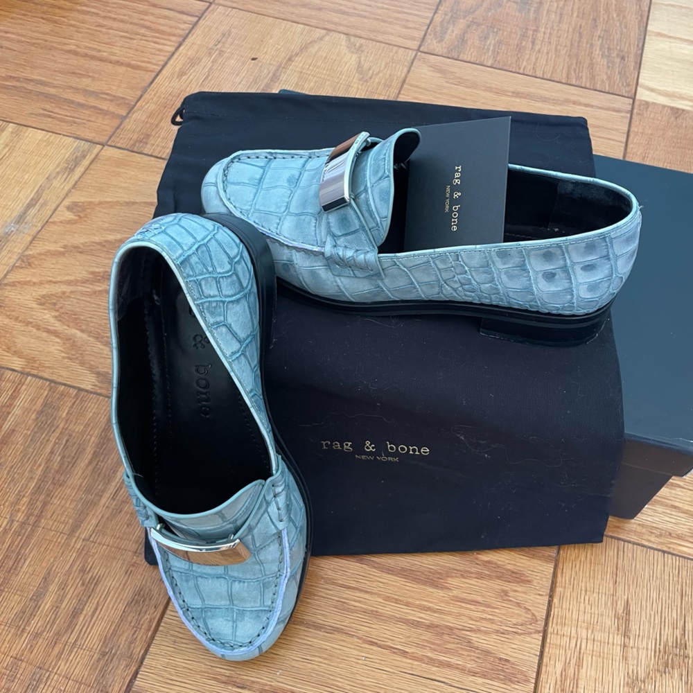 rag and bone loafers in light blue leather with silver buckle and black … - Picture 10 of 16
